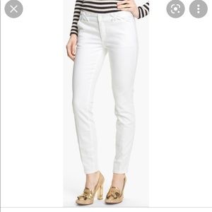 • TORY BURCH WHITE SKINNY JEANS •